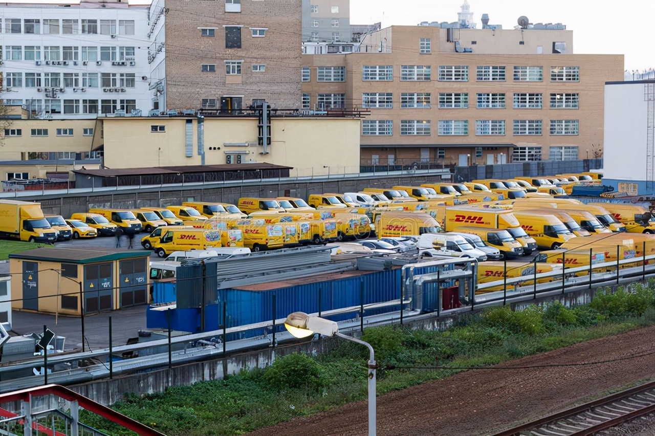 涨个不停！欧美向空派价格上涨！多船司欲征收紧急燃油附加费